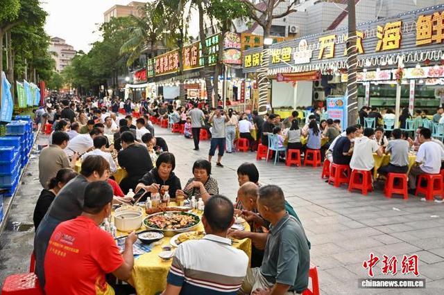 第二十三届南海（阳江）开渔季：游客同享渔家大宴