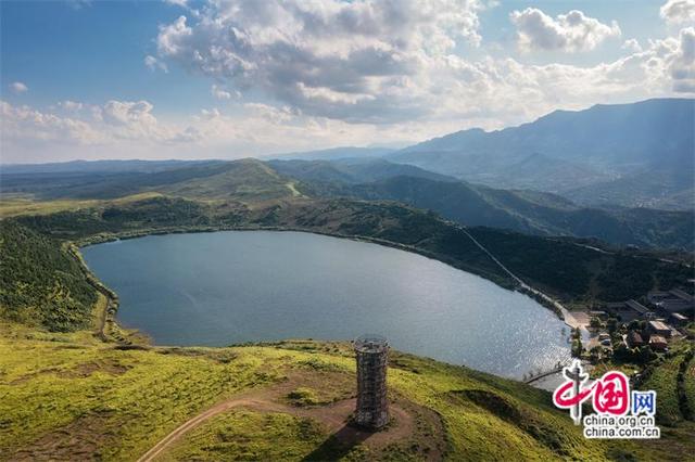 下一站，芦芽山：高山天池，就是“人间仙境”