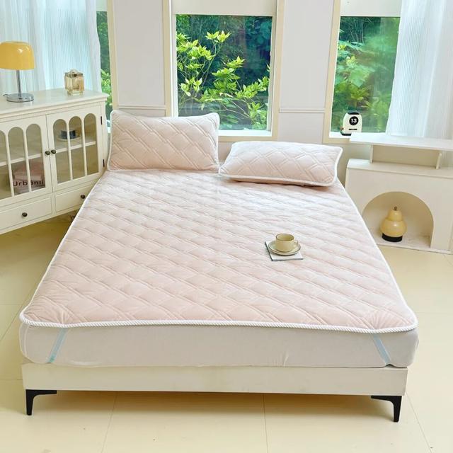 为什么明明躺在被窝里，半夜却越睡越冷？