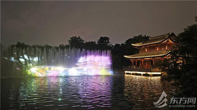 上海世博文化公园“璀璨之夜”重磅上线，把自然、艺术、科技、市集揉进八月的夏夜里