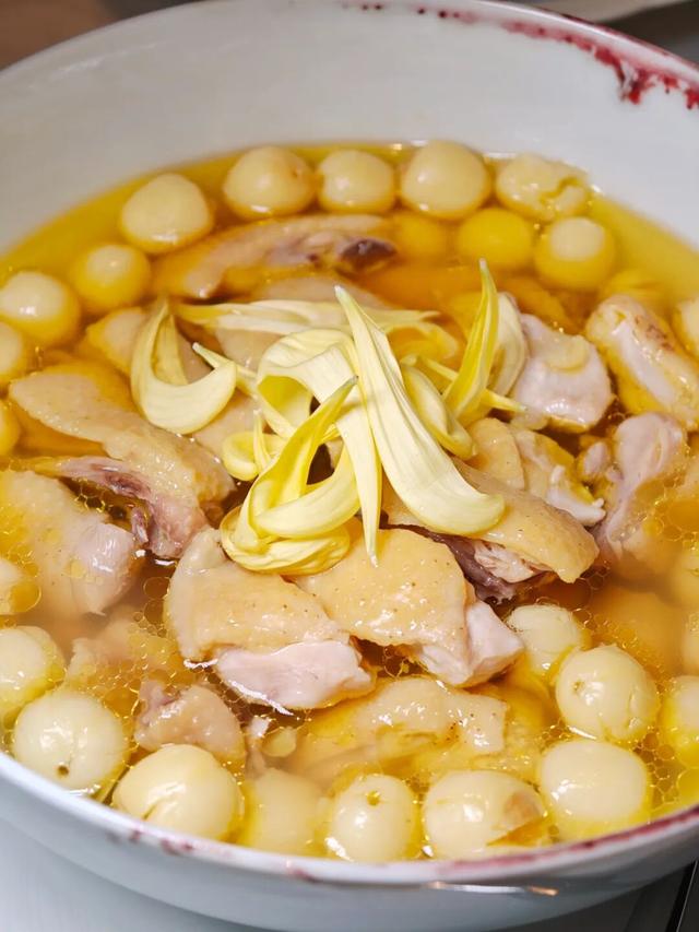 从西子湖畔到大运河边，睡遍好吃四季天