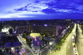 从闹市到田园，深圳这个地方City Walk越夜越精彩！图片