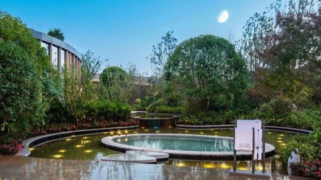 山水成画，步步是景！兴义一个山水养心的旅居秘境