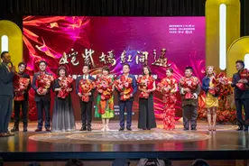 倾情回眸上海文艺“74级”五秩风华，解放日报第81届文化讲坛举行图片