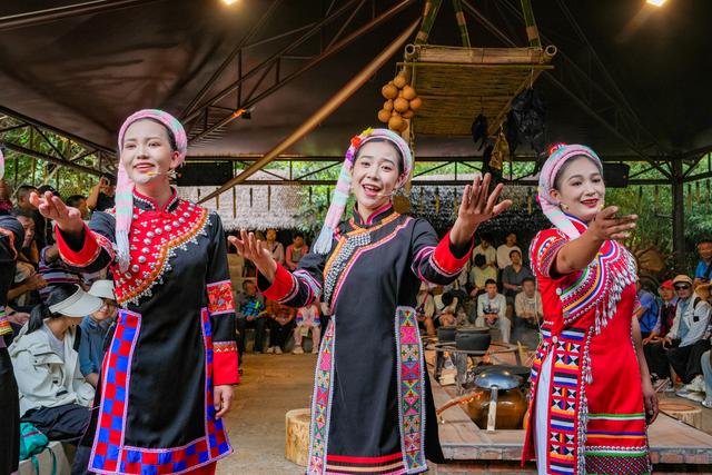 沿着长江去上海｜剧透！云南展区演出单来了