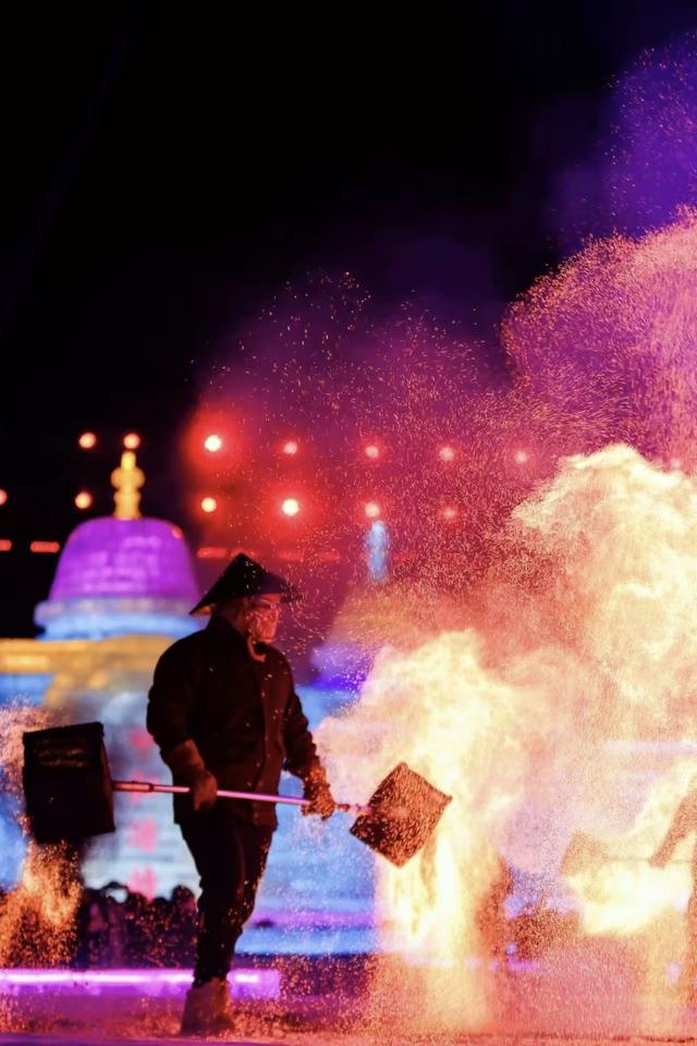冰雪映灯火，年味漫青城——“来内蒙古过大年”活动火热启幕