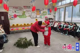 宜宾十二中开展小学部低段“无纸化”测试活动图片