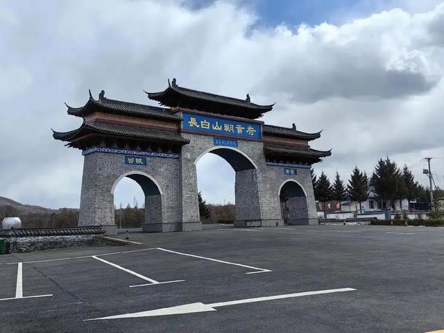 【金秋秘境·漫游奇遇】古风沉浸——穿越千年的秋日叙事