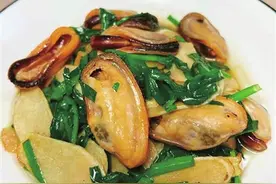 各种小海鲜扎堆上岸！“时令”贝类价格便宜 肉质鲜美正肥图片