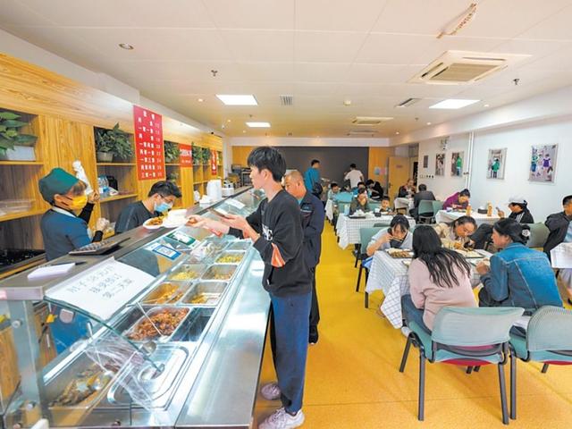 北京号最精彩 | 观景台、山地跑道一应俱全！海淀再添一座休闲公园
