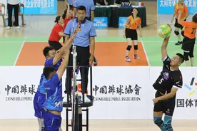 全国气排球联赛北部赛区比赛在大同鸣金图片