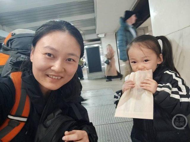 3岁娃两年多走了5个国家 重庆90后妈妈带女儿“穷游”看世界