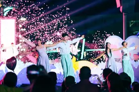 四川自贡方特“心动甜宠节”开启，双人福利助力浪漫升级图片