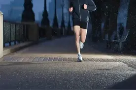 夏季晚间锻炼，要注意这几点图片