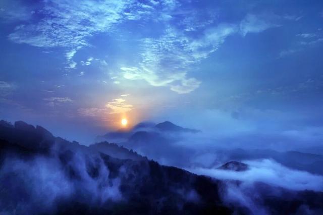 秋日的上饶灵山尽是诗意与绚烂