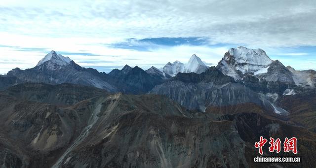 稻城亚丁秋色美