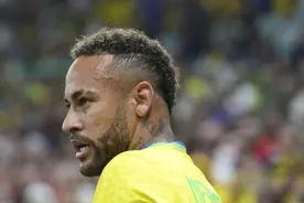 亚冠|内马尔休养一年后复出，利雅得新月险胜卫冕冠军图片