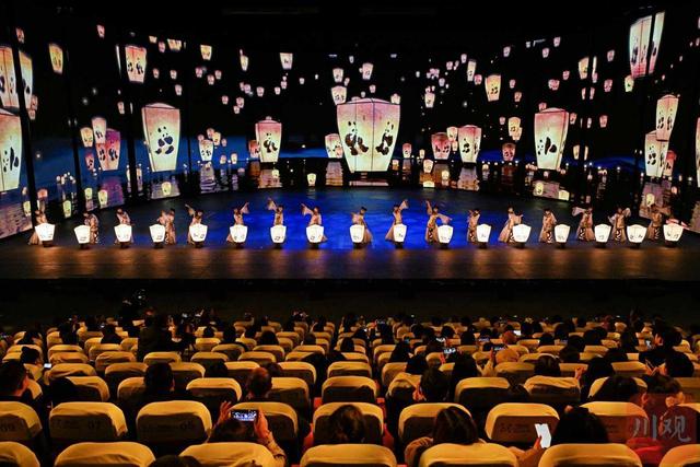 四川面向全球发布！大熊猫粉丝快来游玩