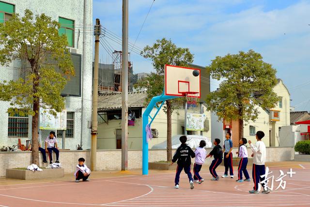 拆出空间，治出美景！彩塘镇和平村推进产乡融合