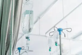 女子高烧超40℃、昏迷被送ICU！只因吃了家里的……图片