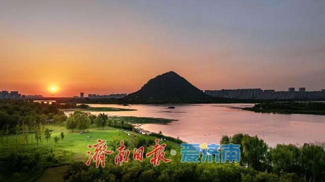 华山湖披上霞光盛装 ，演绎“湖光山色”醉美时刻 | 一年四季 泉在济南