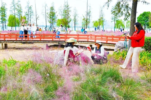 多元景观+消费新场景，武汉花式赏秋氛围感拉满