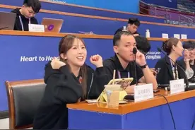 广东00后“谢顶哥”亚运走红，明日再赴杭州将亮声亚残运会图片