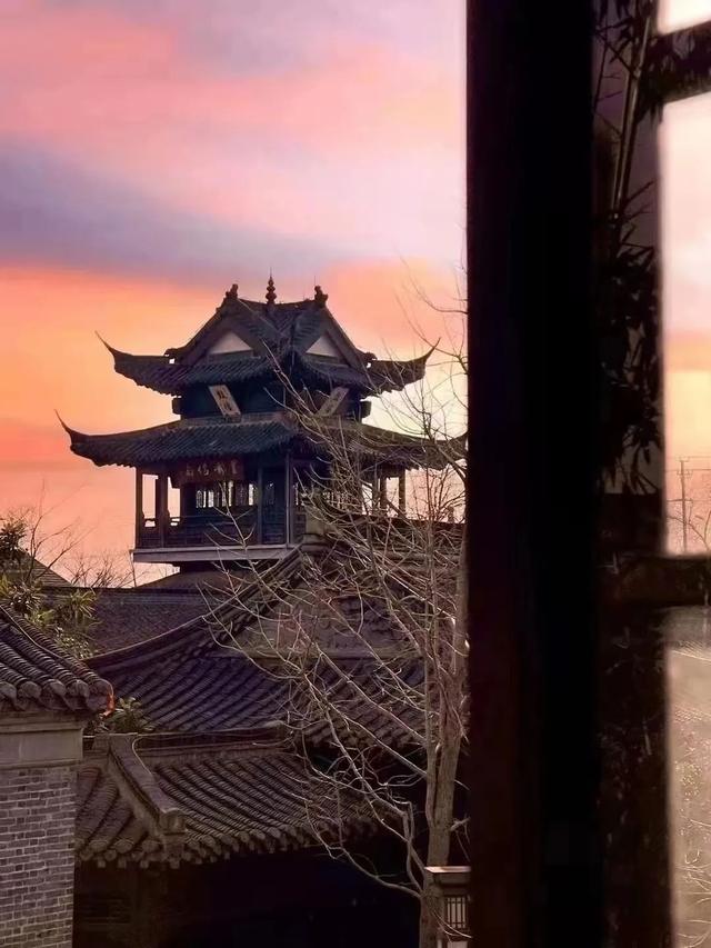 在高邮 | 爱就像蓝天白云，晴空万里……