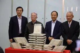 “诗歌何以中国”，王蒙新作《诗词中国》为读者奉上一堂古典诗词大师课图片