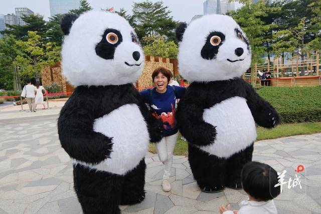 秋明拍花｜名副其实的“花城”：人在画中游，笑从花畔生