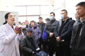 河南省人民医院尚佳教授到兰考第一医院开展学术指导图片