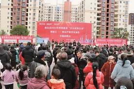 云南彝良县：为群众铺就就业增收路图片