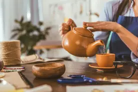 打死都不能多喝的4种茶，1种毁肾，1种损肠道，还有2种会致癌！常喝肝癌、食管癌跟着来图片