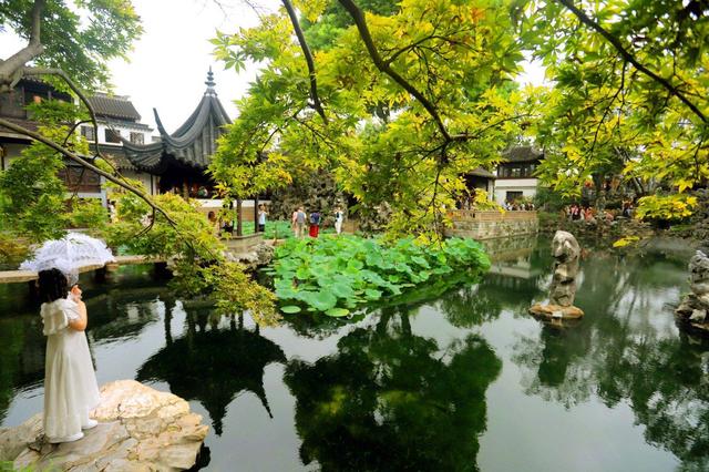 江苏苏州：狮子林秋意渐浓