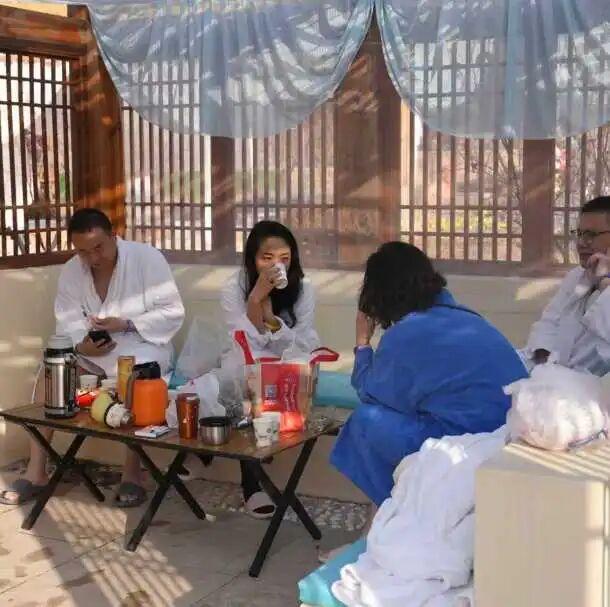 初冬的第一份暖意，藏在唐家湾里