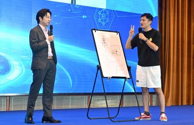 2025年上海市“全国科普月”活动启动，市民可乘坐地铁打卡科普特色体验路线