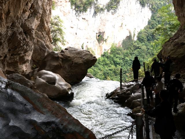 修文县天生桥村：探秘蜈蚣坡自然与人文之美