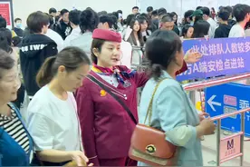 历史第二！昨日武汉地铁客运量560.75万乘次图片