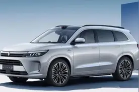 问界新M7限时优惠2万元，官方主推智驾版车型图片