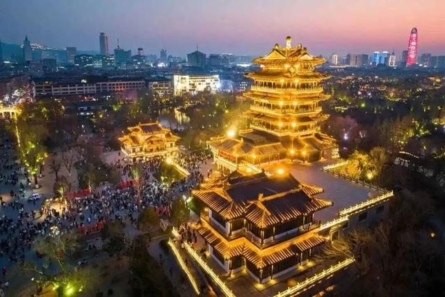 明日起，“一湖一环”开灯时间调整