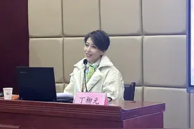“第三代江姐”丁柳元：“是英雄塑造了我”图片