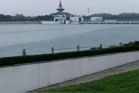 正能量看山东│微雨阳光万平口图片