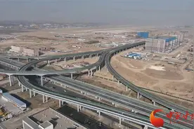 沿着丝路遇见你·最美铁路人｜中川机场T3航站楼连接线 高铁巨龙架起进出机场快速通道图片