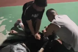 浙江15岁“小孩哥”上热搜！网友：堪称教科书图片