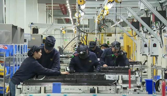 省两会间隙连夜开全省会议，河南为何如此急迫？∣豫观察