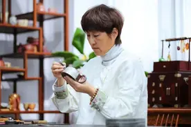 威海：一个邨出了三名“女工匠”图片