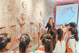 把教育事业作为人生的光辉阵地——记邻水县鼎屏小学副校长张燕图片