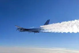 俄军战略轰炸机在日本海中立水域上空完成计划内飞行图片