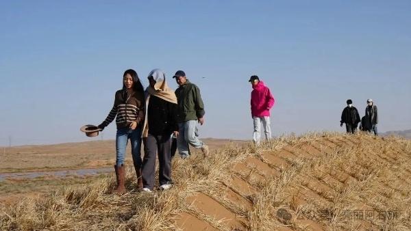 北疆文化神州行丨网络达人探秘阿拉善右旗：解锁生态与文化密码