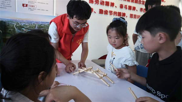 肥西县：点亮科学梦想 激发创新思维